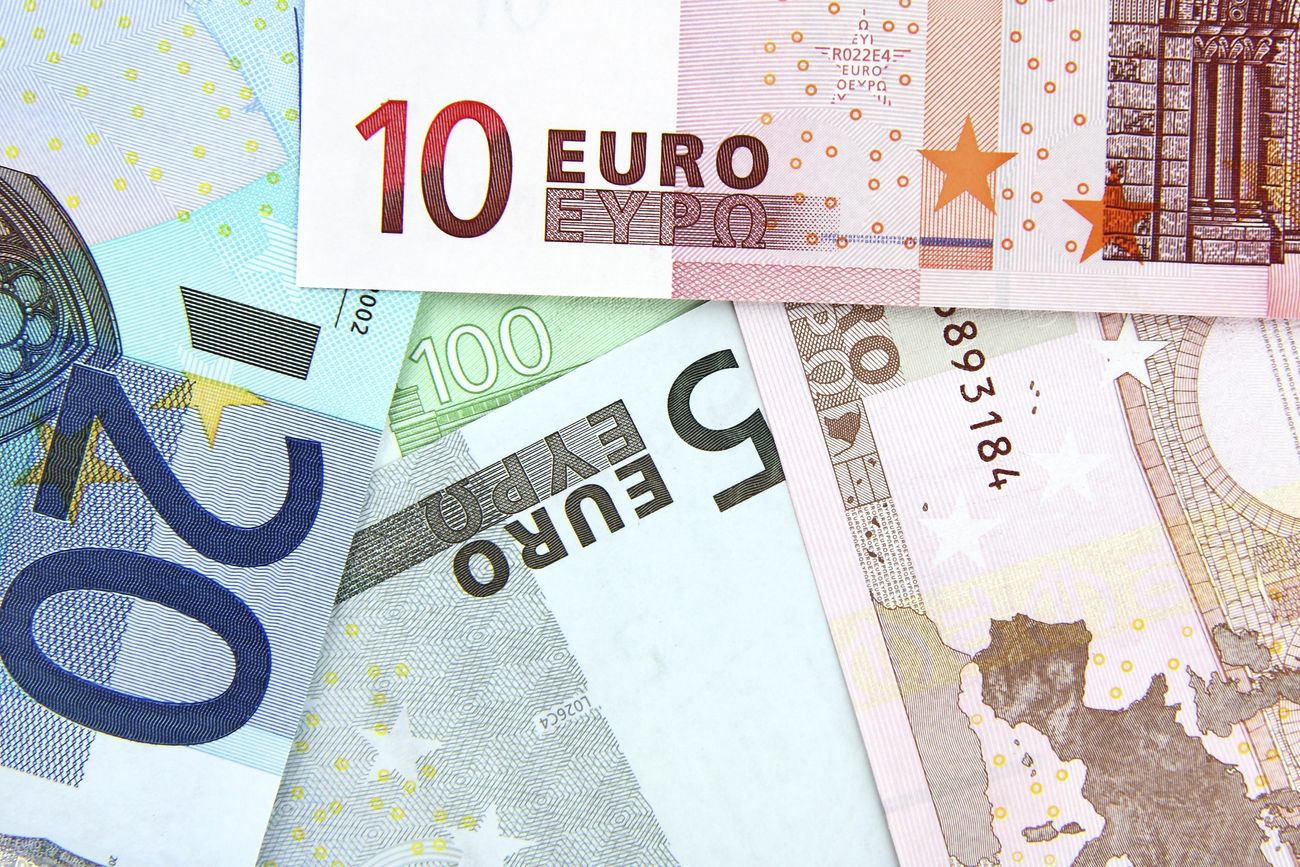 Free Euro banknote image